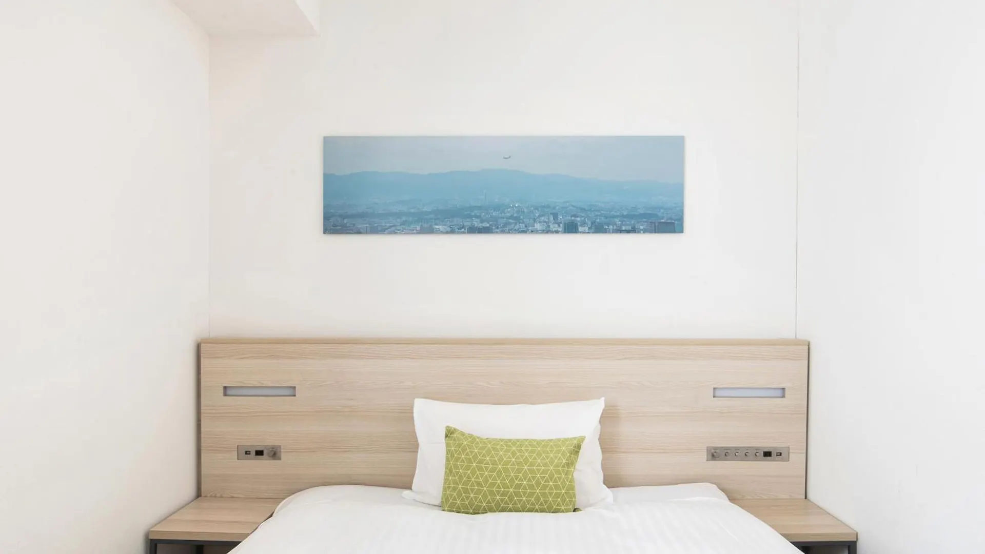 Vessel Inn Shinsaibashi Osaka Hotel